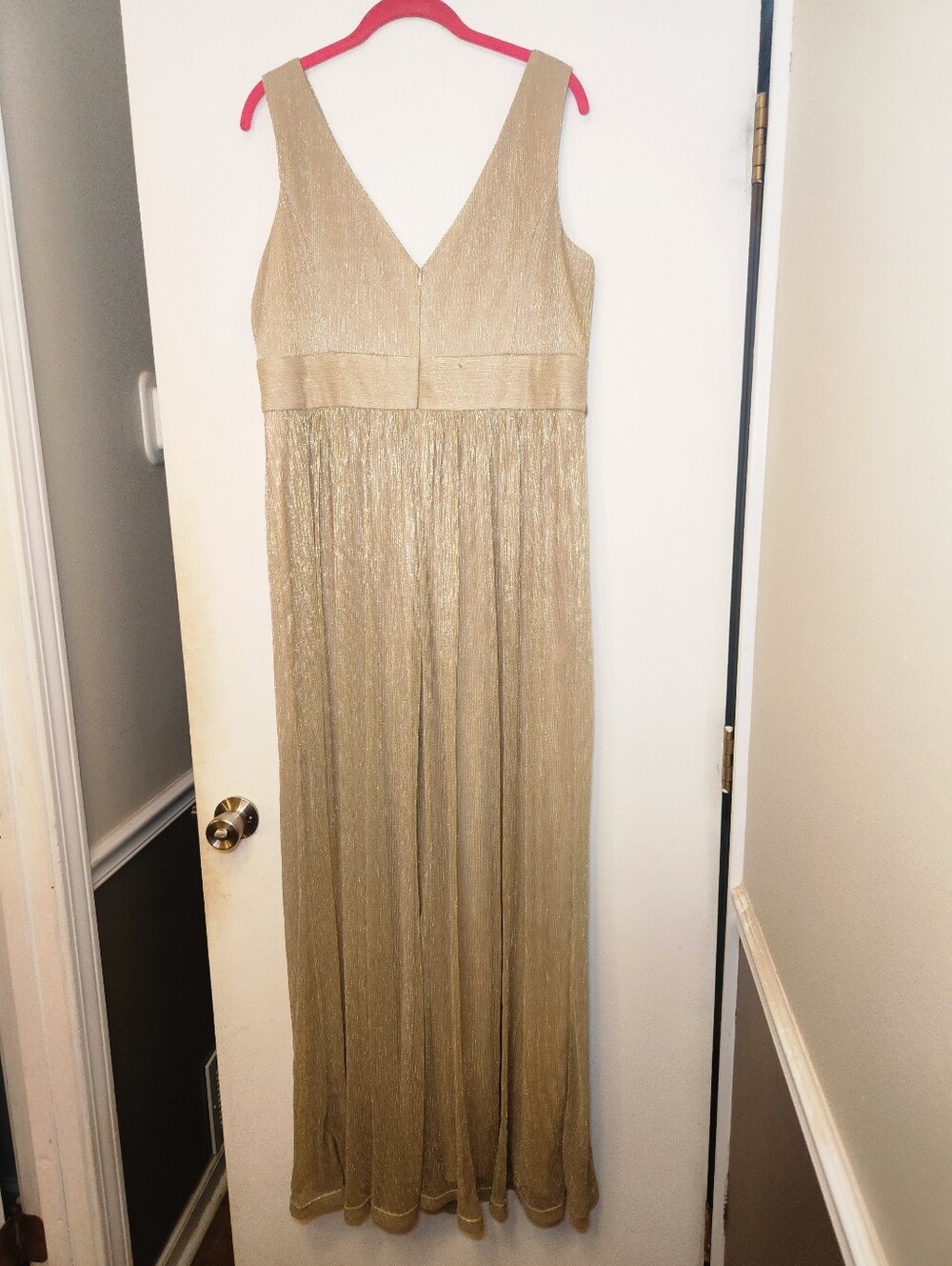 Oleg Cassini Elegant Sleeveless Gold Evening Gown 14